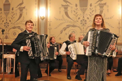 Veikko, Carina ja kaikki hanuristit