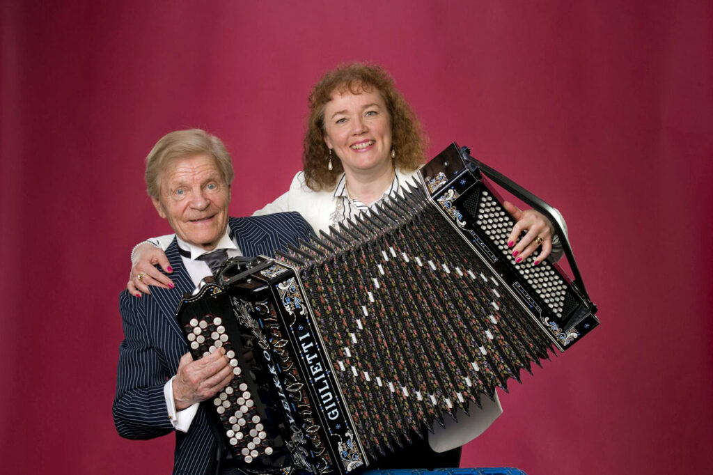 Veikon ja Carinan joulutervehdys 2025